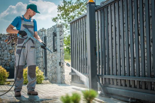 Best Gutter Cleaning  in Yaphank, NY